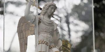 Diocese de Franca será consagrada a São Miguel no Hallel Instituto Hesed levará a imagem peregrina do arcanjo a Franca (SP) no sábado, 5 de setembro, segundo dia do tradicional festival de música católica