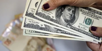 Dólar dispara após reeleição de Lula; Trump ainda não comentou resultado